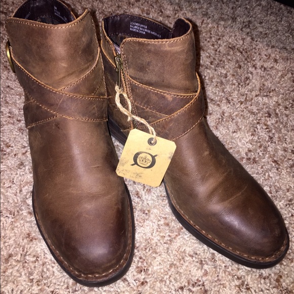 born shoes men dillards